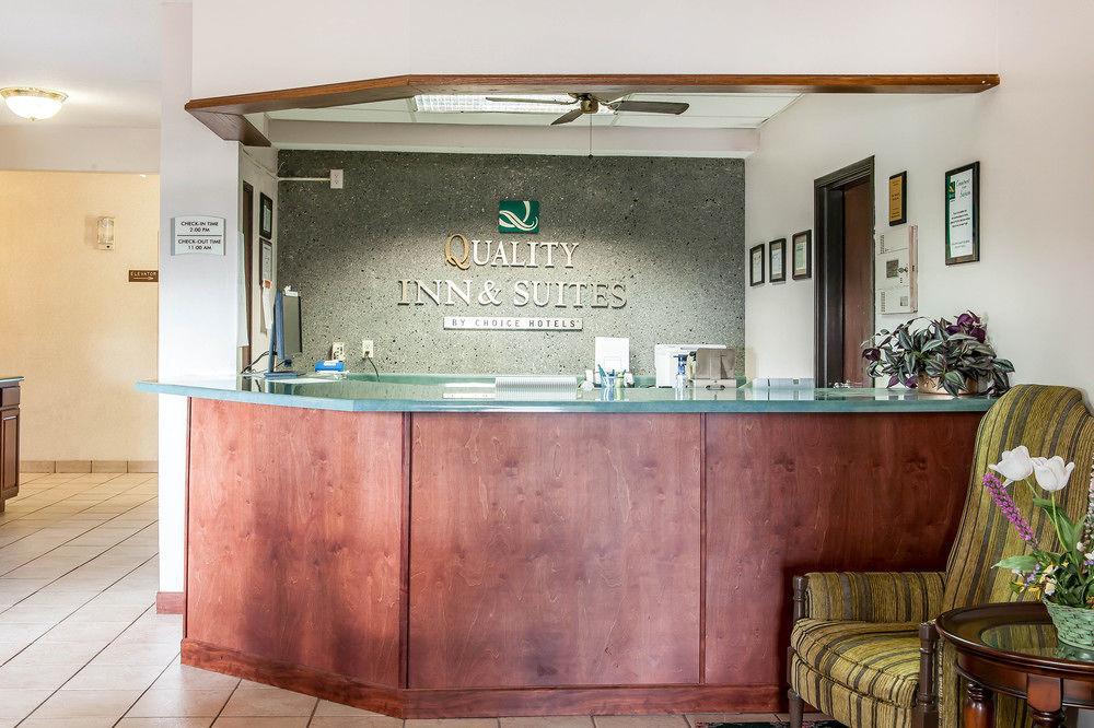 Quality Inn & Suites Danville Bagian luar foto