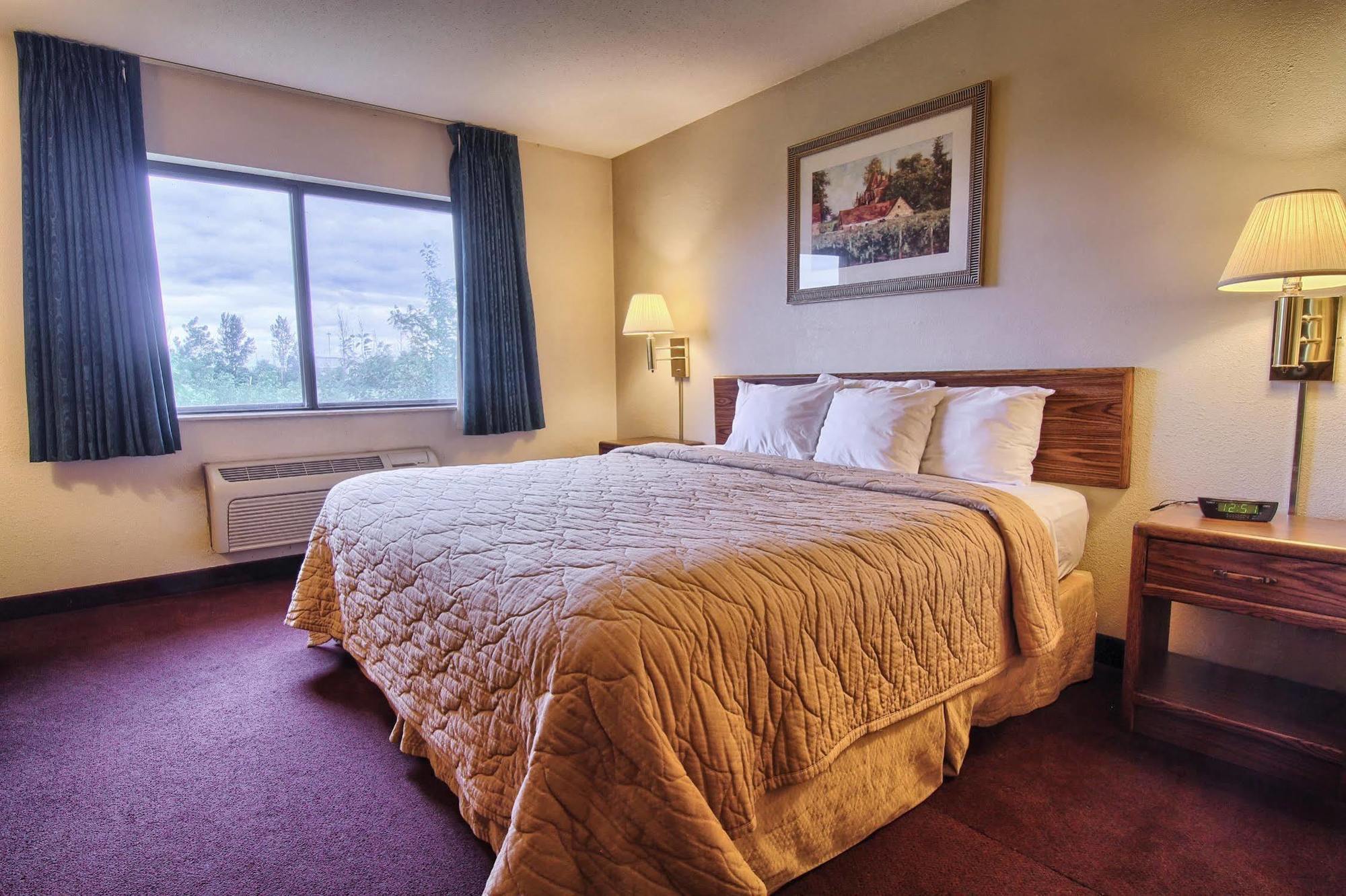 Quality Inn & Suites Danville Bagian luar foto